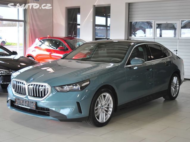 BMW i5